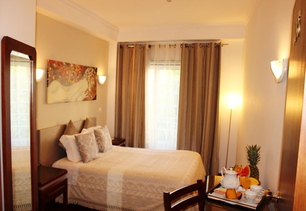 Residencial Imperial Hotel Luso  Ngoại thất bức ảnh